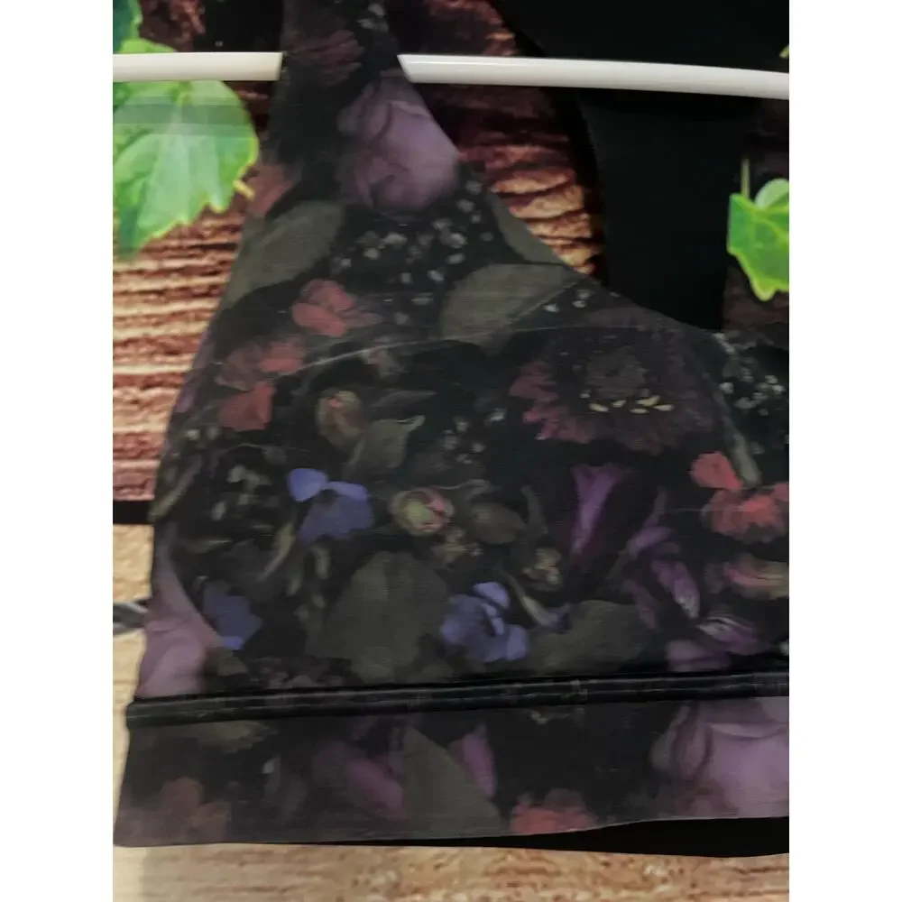 Lululemon Break Free Sports Athletic Yoga Bra Nulux Frozen Floral Black Womens 8 - Picture 4 of 9